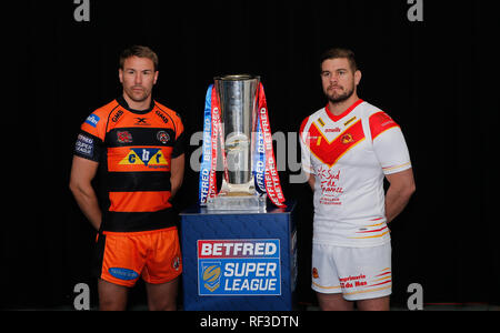 Old Trafford Stadium, Manchester, UK. 24th January 2019.   Betfred Super League 2019 Official Season Launch, Michael Shenton of Castleford Tigers (L) & Remi Casty of Catalan Dragons (R)    Credit: Touchlinepics/Alamy Live News