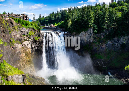 Scenic view of Snoqualmie Falls in the USA Stock Photo