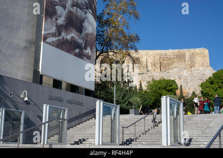 The Acropolis Museum is an architectural gem where modern art shelters the ancient Stock Photo