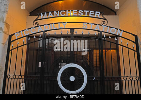 Manchester Piccadilly Station Entrance, Fairfield Street, North West England, UK, M1 2QF Stock Photo