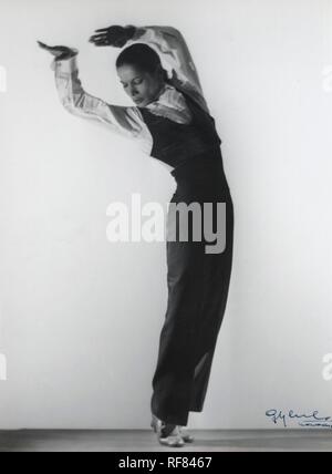 Carmen Amaya (1918-1963), bailarina de flamenco de origen gitano. Años 1950. Stock Photo