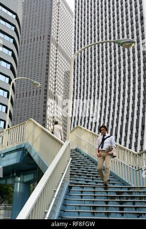 Japan, Tokyo: Shinjuku district. business district, in front Sompo Japan Insurance Office Building Stock Photo