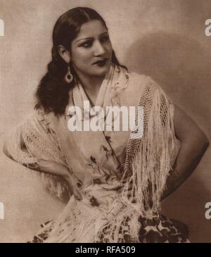 Carmen Amaya (1918-1963), bailarina de flamenco de origen gitano. Año 1935. Stock Photo