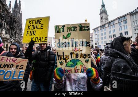 Munich, Bavaria, Germany. 25th Jan, 2019. Showing no signs of abating, over 3,500 students participated in the Fridays for Future climate strike at Munich's Max Joseph Platz. The protestors are calling on world governments to take decisive action against climate change. The demonstration ended with an artistic action where the participants used chalk to colour the ground with environmental designs and slogans. Credit: ZUMA Press, Inc./Alamy Live News Stock Photo