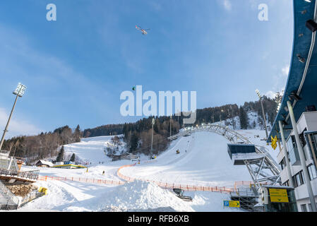 Schladming, Styria, Austria. 25th Jan, 2019. Construction works and helicopter transport on Planai Stadium before The Nightrace in Schladming, Men's World Cup Night Slalom 29.01.2019 - 22nd Night Slalom on the Planai Credit: Tomasz Koryl/Alamy Live News Stock Photo