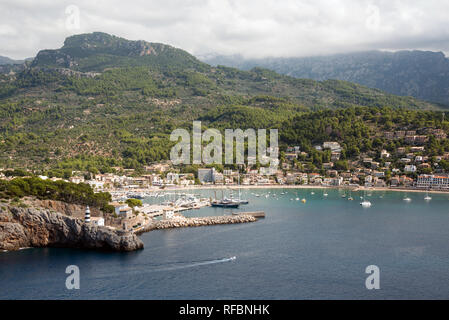 Beautiful view of Port de Soller town, located in a blue lagoon on Mallorca island in Mediterranean sea, Spain Stock Photo
