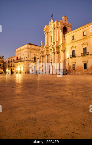 The Cathedral of Syracuse (Duomo di Siracusa), formally the Cattedrale metropolitana della Natività di Maria Santissima, is an ancient Catholic church Stock Photo