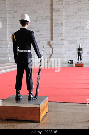 Soldier in parade uniform at the monument to the president Chiang Kai-shek in the National Museum Taipei Taiwan. Stock Photo