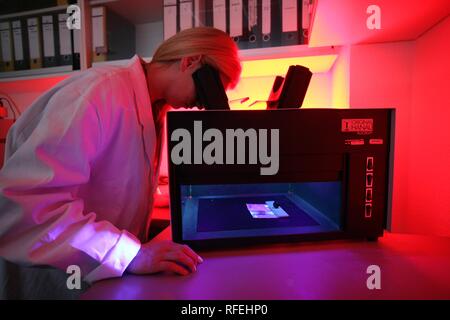 DEU, Germany, Duesseldorf: Police NRW, Federal Police, technical crime investigation service. Stock Photo