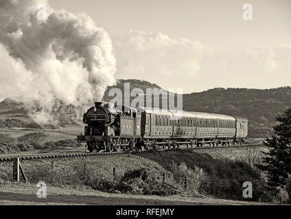 Ex GNR N2 class loco and a Gresley designed Quad-Art set of articulated suburban carriages recreate a commuter train from the mid-1920's. Stock Photo