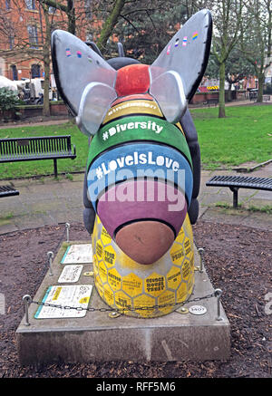 Bee In The City - Sackville Gardens featuring Alan Turing, Gay Village, Canal St, Manchester, Lancashire, England, UK