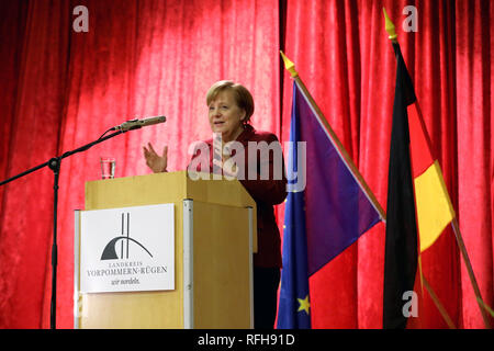 Trinwillershagen, Germany. 25th Jan, 2019. Angela Merkel (CDU), Chancellor, speaks at the traditional New Year's reception of the district of Vorpommern-Rügen. Merkel represents the constituency with a direct mandate in the Bundestag. Credit: Bernd Wüstneck/dpa/Alamy Live News Stock Photo