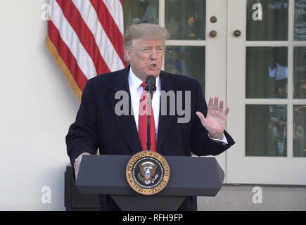 Washington, USA. 25th Jan, 2019. U.S. President Donald Trump speaks at the White House in Washington, DC, the United States, on Jan. 25, 2019. U.S. President Donald Trump said Friday that a deal has been reached to reopen the U.S. government, and that he would sign a bill to fund the government until Feb. 15. Credit: Hu Yousong/Xinhua/Alamy Live News Stock Photo