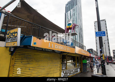 London, UK. 25th January, 2019. A detail of the Elephant and Castle Shopping Centre in Southwark. Plans to demolish the shopping centre were formally  Stock Photo