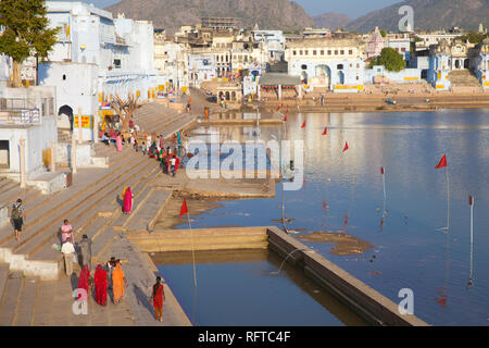 Pushkar Lake and bathing ghats, Pushkar, Rajasthan, India, Asia Stock Photo