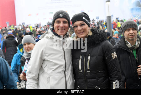 Kitzbuhel Austria 26th January 19 Alexandra Swarovski And Her Husband Michael Heinritzi Can Be Seen At The Hahnenkamm Race After The Second Run Of The Slalom In The Finish Area Photo Felix