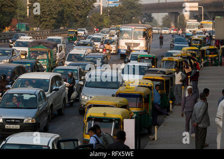 Traffic outside Dhaula Kuan metro station in New Delhi, India Stock Photo