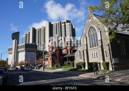 University of Toronto, Robarts Library Stock Photo