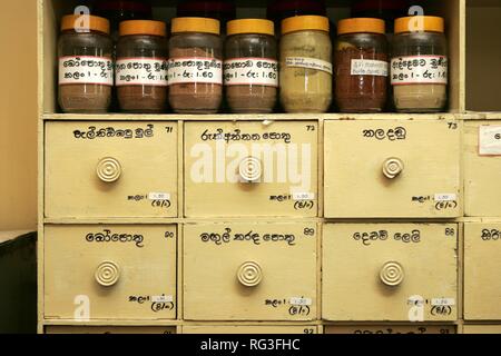 LKA, Sri Lanka :Siddalepa Auyurveda Hospital, pharmacy. Stock Photo