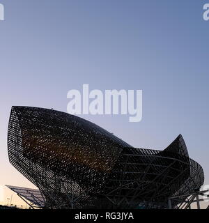 Frank Gehry's Golden Stainless Steel Fish Sculpture on Barcelona's seafront Barcelona Spain Stock Photo