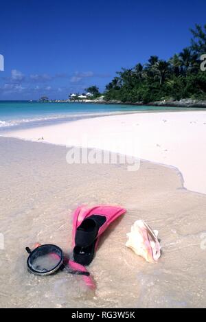 BHS, Bahamas, New Providence, Nassau: Beach of Rooster Cay, beach and leisure island across from Coral Island. Independent state Stock Photo