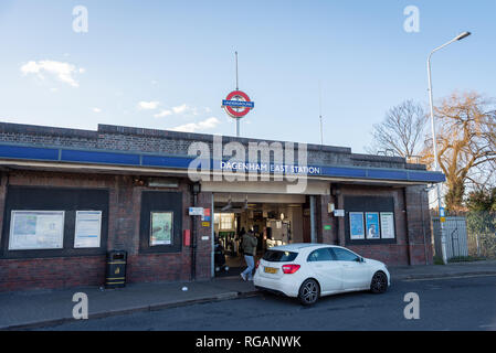 London Underground Tube Station Dagenham Heathway Stock Photo Alamy
