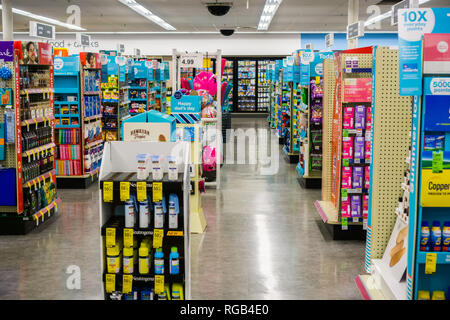 Inside a Walgreens store Stock Photo - Alamy