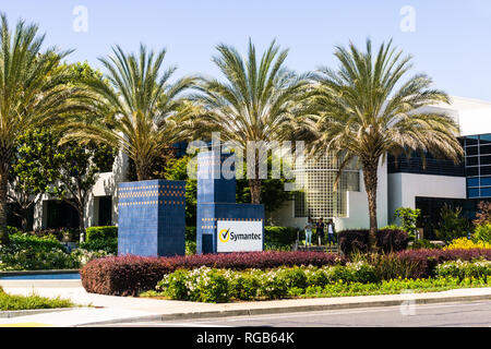 August 6, 2018 Mountain View / CA / USA - Exterior view of Symantec Corporation headquarters in Silicon Valley, south San Francisco bay area Stock Photo