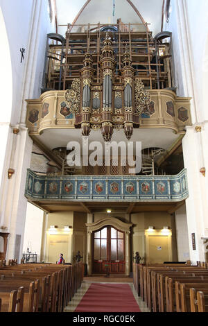 Riga Cathedral pipe organ (Dome Pipe Organ) in Riga Cathedral (Latvia ...