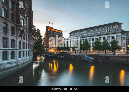 Germany, Hamburg, Hamburg-Altstadt, Nikolai Fleet, Stock Exchange and house of 'Patriotische Gesellschaft' Stock Photo