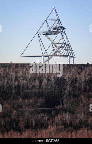 Bottrop, Ruhr area, North Rhine-Westphalia, Germany - Tetraeder, the slagheap event Emscherblick is a walkable viewing terrace in the form of a three- Stock Photo