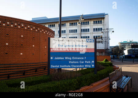 Leeds General Infirmary, Jubilee Wing Entrance Stock Photo - Alamy