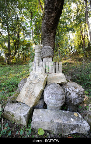 Tatar Muslim cemetery in forest in Crimean Mountains near Vysoke, Crimea, Ukraine. October 2nd 2008 © Wojciech Strozyk / Alamy Stock Photo Stock Photo