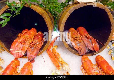 Lobster for sale on the fish counter, Harrods food department Stock Photo