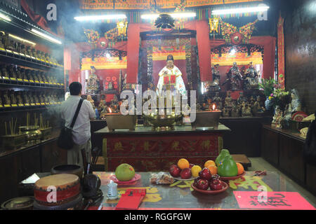 Kwun Yum Temple, 19th Century Tin Hau (Goddess of the Sea) Temple Complex, Yau Ma Tei, Kowloon, Hong Kong, China, Asia Stock Photo