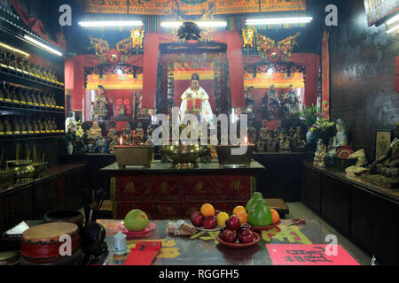 Kwun Yum Temple, 19th Century Tin Hau (Goddess of the Sea) Temple Complex, Yau Ma Tei, Kowloon, Hong Kong, China, Asia Stock Photo