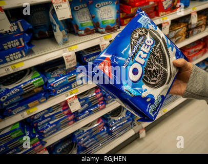 A hungry shopper chooses a package of Mondelez International's Nabisco brand Oreo Cookies, from the myriad varieties available, from a supermarket shelf in New York on Monday, January 28, 2019.  (Â© Richard B. Levine) Stock Photo