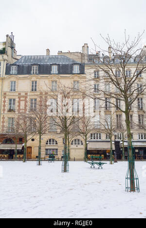 Place d'Auphine under snow, paris, france Stock Photo