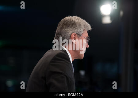 Munich, Germany. 30th January, 2019. Joe Kaeser, CEO of Siemens AG, will leave the podium after a press conference in the Olympic Hall before the start of the Annual Shareholders' Meeting. Photo: Sven Hoppe/dpa Credit: dpa picture alliance/Alamy Live News Stock Photo