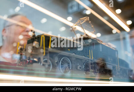 Nurmberg, Germany. 30th Jan, 2019. 30 January 2019, Bavaria, Nürnberg: An electric freight train locomotive of the Ce 6/8 II 'Crocodile' series of the Swiss Federal Railways (SBB) in the operating condition of the 1920s is on display at the stand of the German company Märklin at the Spielwarenmesse 2019. The world's largest toy fair will take place this year from 30 January to 3 February 2019. Photo: Daniel Karmann/dpa Credit: dpa picture alliance/Alamy Live News Stock Photo