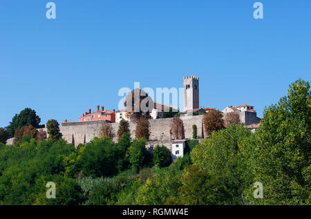 Croatia, Istria, Motovun, Old town, city wall and defence tower Stock Photo