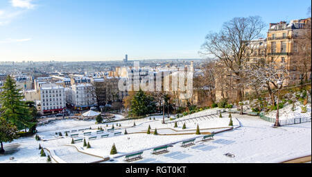 Montmartre under snow, Paris, France Stock Photo