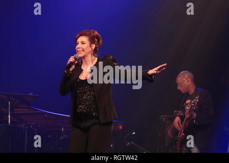 PARIS,FRANCE,ROBIN MCKELLE SINGS AT THE THEATRE TRIANON PARIS FRANCE Stock Photo