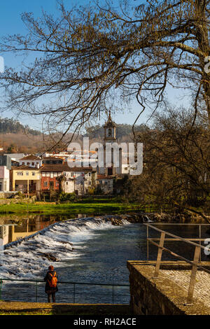 Vez river and village of Arcos de Valdevez. Viana do Castelo, Alto Minho region. Northern Portugal, Europe Stock Photo