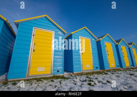 Bognor Regis, UK. 1st February, 2019. Heavy snowfall sweeps across the UK, Bognor Regis, United Kingdom, 1st February 2019. Snowy scenes at the promenade at Felpham beach near Bognor Regis, a rare sight on the South Coast of England. Credit Stuart C. Clarke/Alamy Live News. Stock Photo