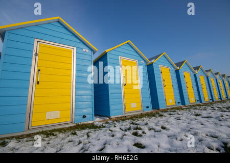 Bognor Regis, UK. 1st February, 2019. Heavy snowfall sweeps across the UK, Bognor Regis, United Kingdom, 1st February 2019. Snowy scenes at the promenade at Felpham beach near Bognor Regis, a rare sight on the South Coast of England. Credit Stuart C. Clarke/Alamy Live News. Stock Photo