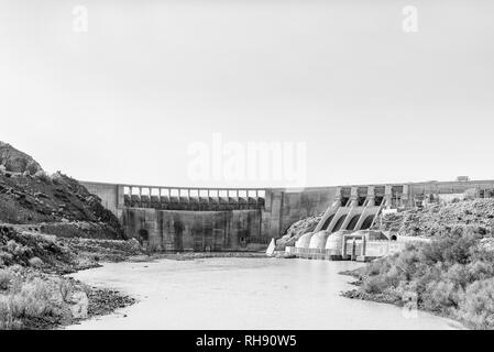 Monochrome view of the wall of the Vanderkloof Dam in the Orange River (Gariep River) Stock Photo