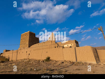 Traditional old mud house, Asir province, Ahad Rufaidah, Saudi Arabia ...