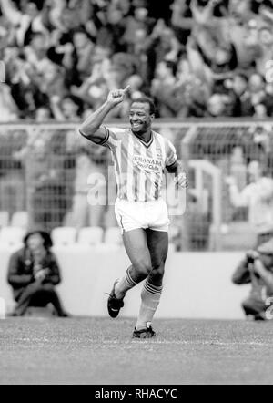 Coventry City Pint Glass - Cyrille Regis