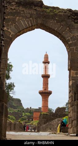 AURANGABAD, MAHARASHTRA, INDIA, August 2018, Tourist at Chand Minar, Daulatabad  Deogiri fort complex Stock Photo